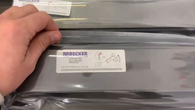 Лопатка графітова Becker WN 124-196 смотреть онлайн