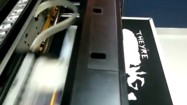 Печать белыми красками по черной ткане смотреть онлайн