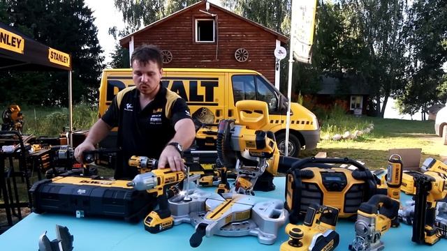 инструмент Dewalt в рамках форума 2016 смотреть онлайн