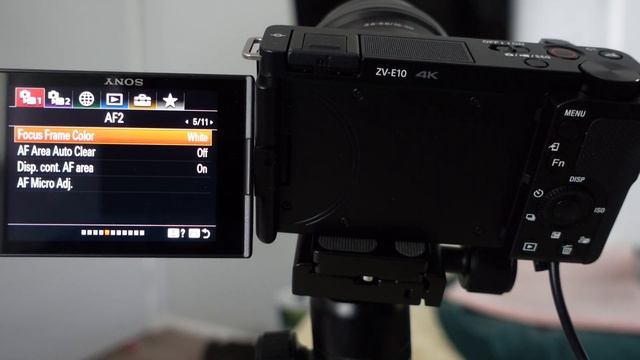 Sony ZV-E10 and Sony ZV-1 – Head-to-Head Matchup смотреть онлайн