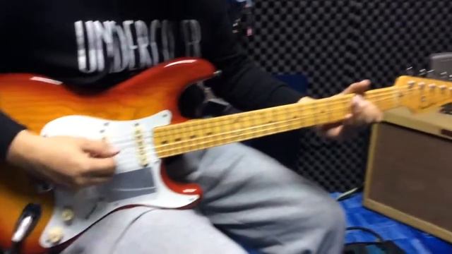 2004 fender Japan st-57 vs 2004 fender Japan st-57 смотреть онлайн