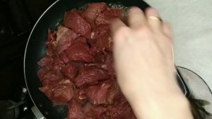 Рецепт тушеной говядины. Просто и вкусно!