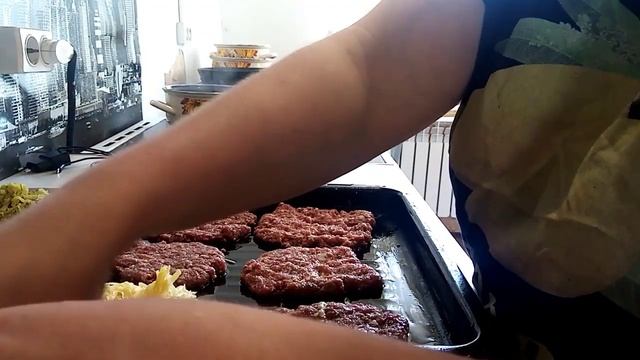 Заготовка полуфабрикатов из 2 кг фарша. смотреть онлайн