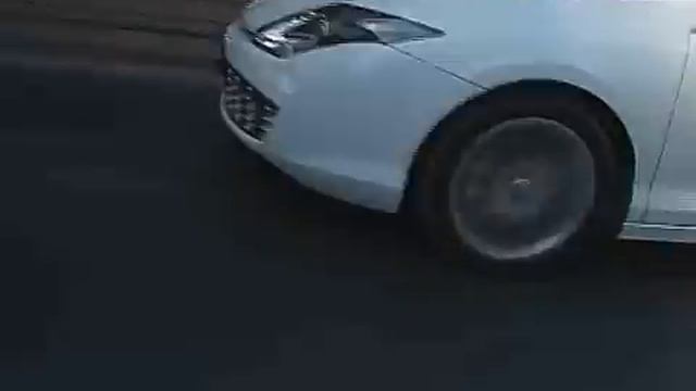 2009 Renault Laguna Coupe: dynamiczne piękno moto24tv смотреть онлайн