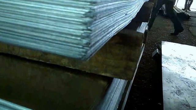 Лист оцинкованный 0,5*1000*2000 мм TONMET HOLDING смотреть онлайн