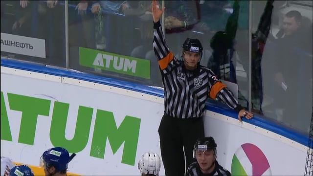 Zakharchuk injures Lazarev смотреть онлайн