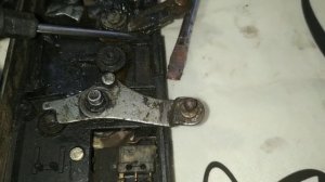 Не открывается дверь. Ремонт замка Нива Шевроле.