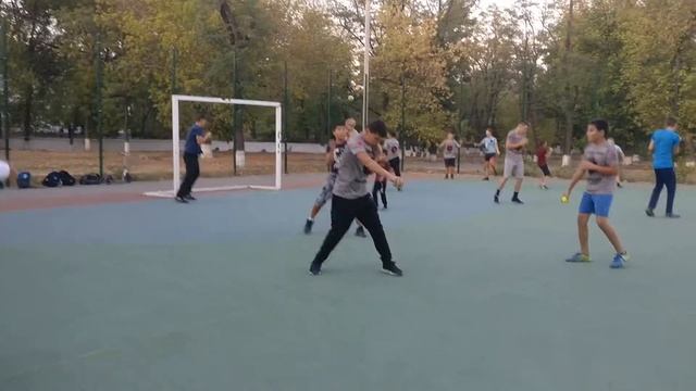 Юные спортсмены, с чего начинается развитие. Плановая тренировка по боксу Б/К Гладиатор. смотреть онлайн