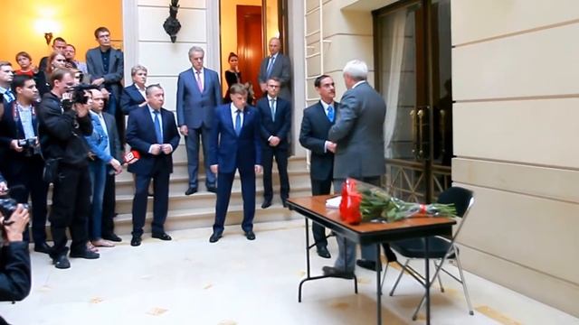 у Генерального консульства Франции в Санкт-Петербурге 15.07.2016 смотреть онлайн