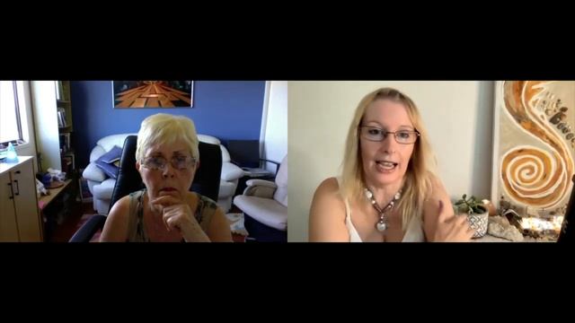 ALIEN LADY Interview & Chat with Mary Rodwell смотреть онлайн