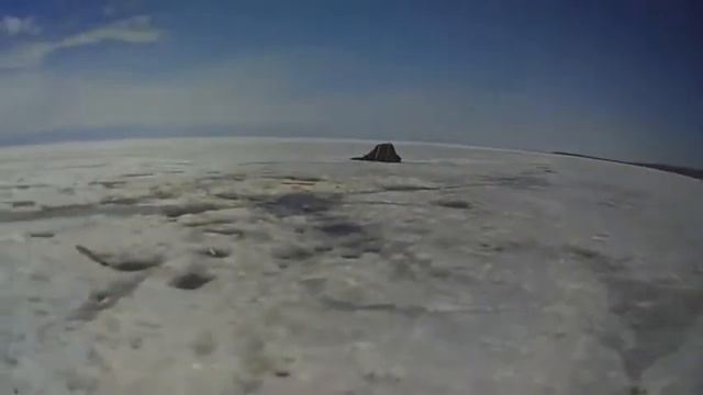Крайний выезд на зимнию рыбалку,по не очень твёрдой воде. смотреть онлайн