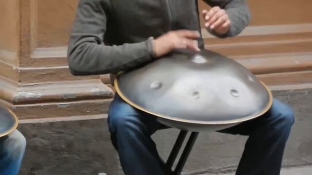 Уличные музыканты Стокгольма смотреть онлайн