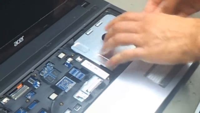 Разборка ноутбука Acer Aspire E1 551 смотреть онлайн