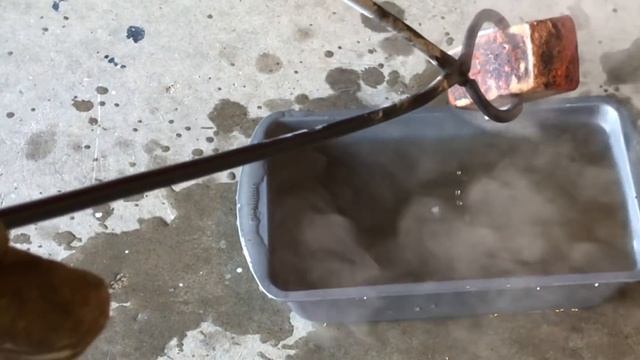 Casting Copper - Open Mold Casting The Hand of The King and a Kennedy! смотреть онлайн