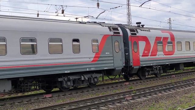 Двухвагонные  сцепы на ст.Апатиты.