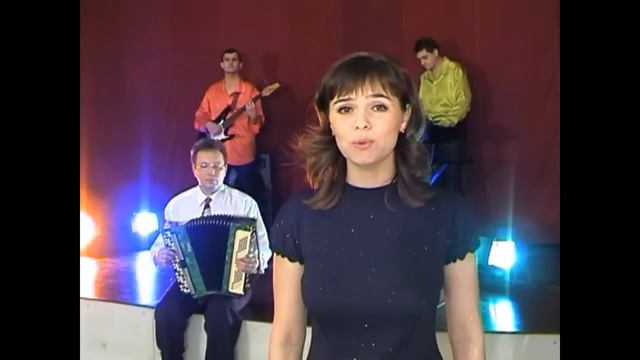 TATAR Song Зөлфия Минһаҗева-Зур бәйрәмең белән,әнием.