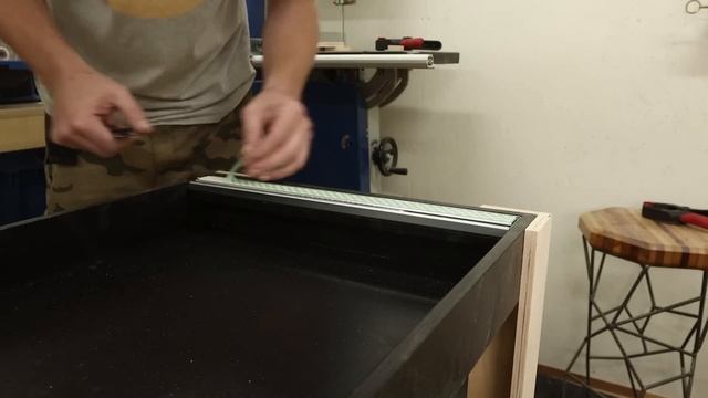 The Ultimate Shop cart with Outfeed roller and “Hidden” storage смотреть онлайн