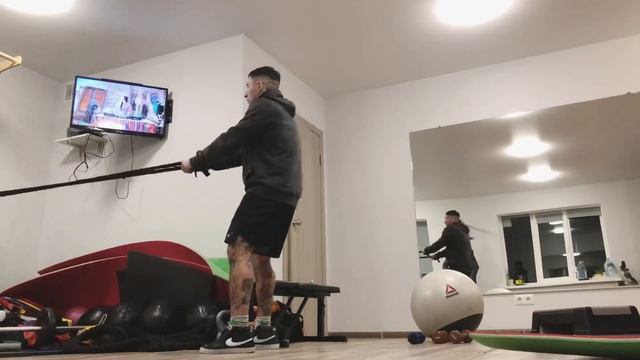 Упражнения с борцовской резиной. Тренировка с борцовской резиной на все тело. ОФП для борцов смотреть онлайн