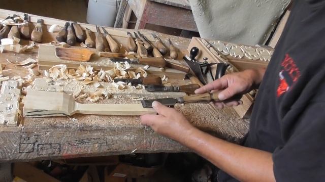 Wood carving. Резьба по дереву. Деревянная кухонная лопатка смотреть онлайн