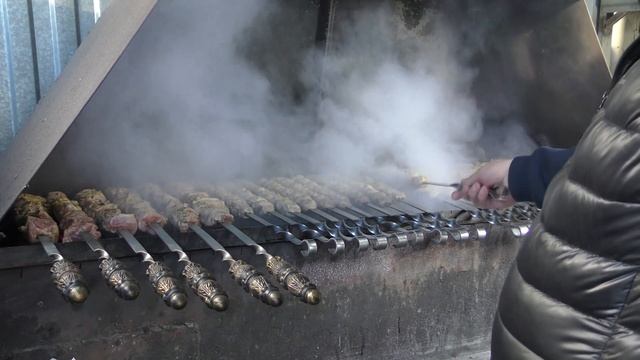 Как жарить 50 порции люля кебаб. Все тонкости. Рабочие моменты. Учебные пособие. смотреть онлайн