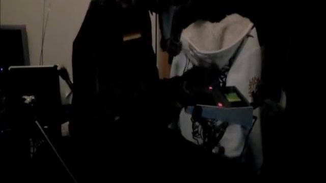'Mr.Gadget' Finger Drumming On His "Boss DR-880 Drum Machine" to 'Everybody Loves' by Constantine M смотреть онлайн