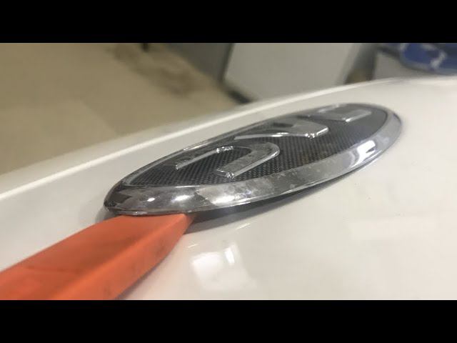 JAC JS6 Снятие шильдиков с автомобиля смотреть онлайн