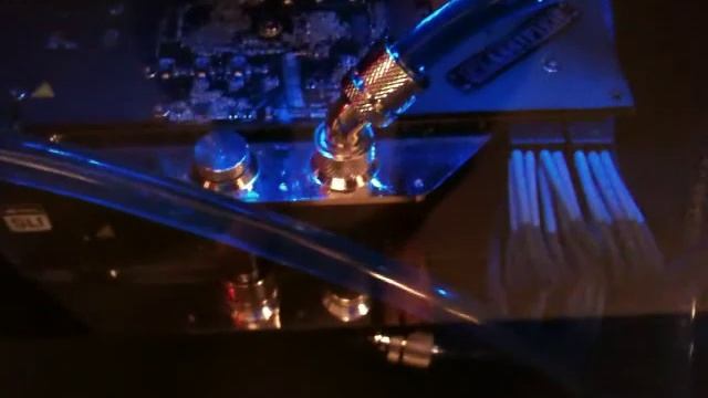 Corsair Obsidian 800d Core i7 950 Quad SLi Full Liquid Cooled смотреть онлайн