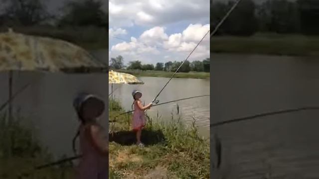 Рыбалка с внучкой. смотреть онлайн