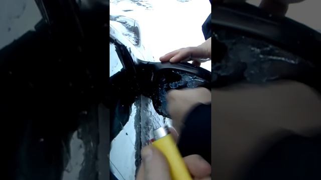 замёрзли зеркала заднего вида #авто #лайфхаки #зима
