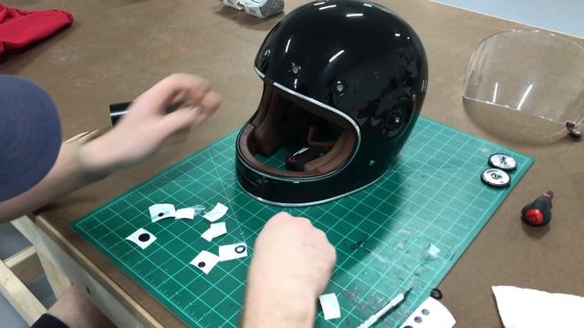 Rebuilding a 1979 Sachs Prima G3 Moped - Ep 18 - Modifying a Bell Bullitt Helmet смотреть онлайн