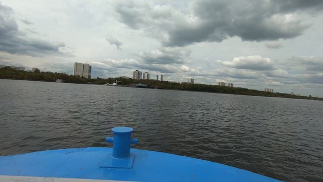 Речной трамвайчик, маршрут Речной Вокзал - Захарково смотреть онлайн