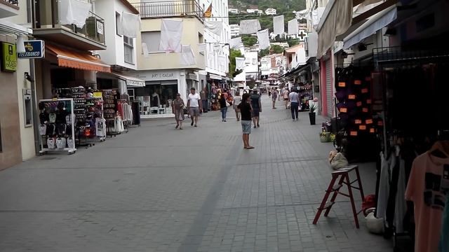 Town Centre, L'Estartit, Catalonia, Spain смотреть онлайн