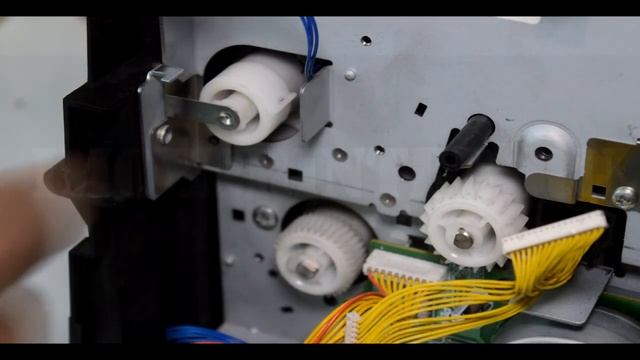 Копировальный аппарат Kyocera KM-1500 как правильно его собрать. смотреть онлайн