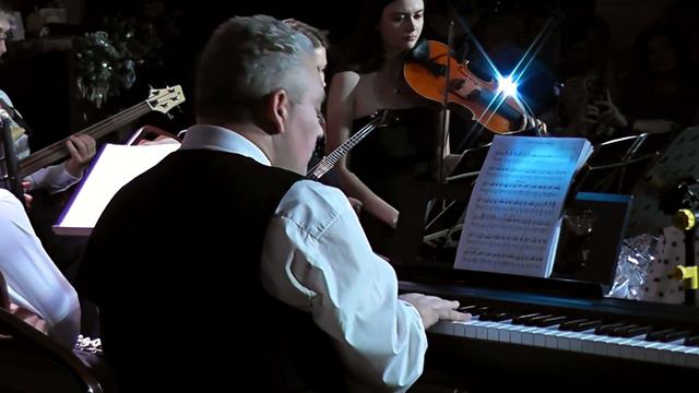 «Стоят девчонки» — Ирина Шоркина