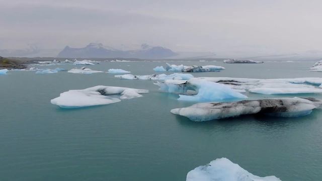 ISLANDA - Terra di ghiaccio, fuoco e leggende смотреть онлайн
