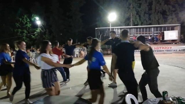 В ЭТОМ ТАНЦЕ ВЕДУТ МУЖЧИНЫ! смотреть онлайн