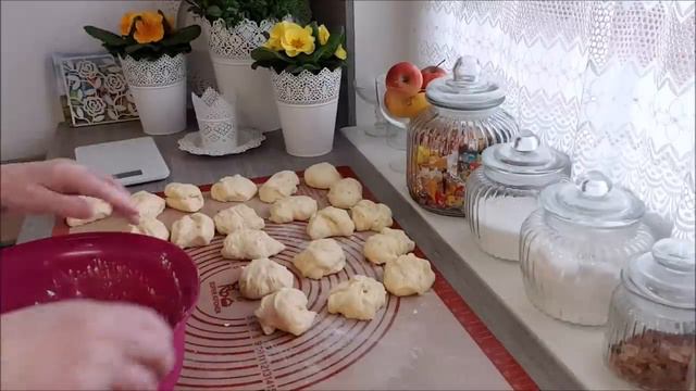 Пирожки с маком!Пасхальная выпечка!Домашняя еда Кухня Рецепты смотреть онлайн