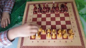 Учимся играть в шахматы в первом классе . Урок 1