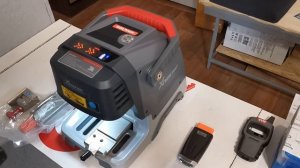 Станок для нарезки ключей Xhorse Dolphin XP-005. Краткий обзор