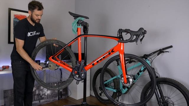 The New 2020/2021 Trek Domane SL 6 | Aeolus Pro 3V wheel upgrade | Actual Weight смотреть онлайн