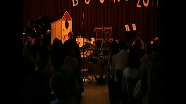 Live toys - Živé hračky - Bubny band смотреть онлайн