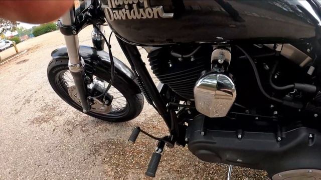 Harley Davidson Street Bob Walkaround Video смотреть онлайн