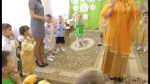 Танец с Солнышком на утреннике 8 Марта 2016 в младшей группе.Муз. рук. Максюта Г. В.