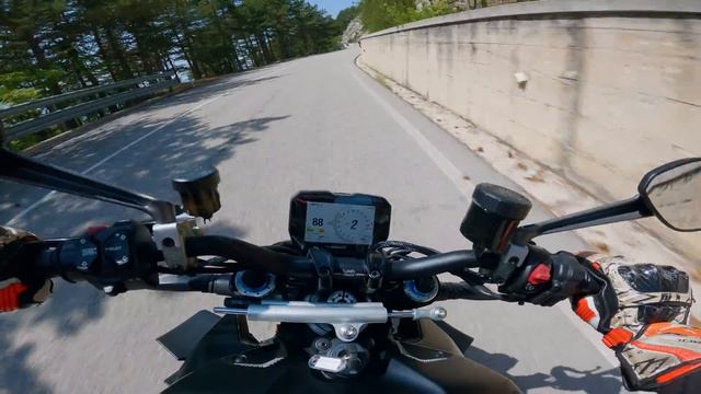 IL POTERE OSCURO è tornato! - STREETFIGHTER V4S DUCATI смотреть онлайн