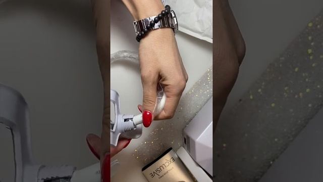 Как снять видео о маникюре? ❤️ ДЕРЖАТЕЛЬ для смартфона, который ДЕРЖИТ! смотреть онлайн