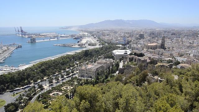 Вид из крепости Хибральфаро, Малага, Испания (3) смотреть онлайн