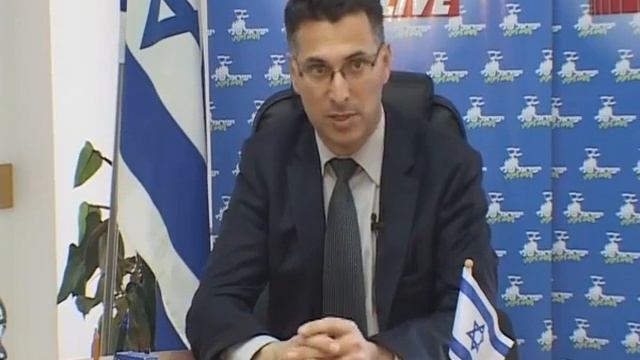 גדעון סער , שר החינוך בראיון עם חברי ישראל שלי חלק א. смотреть онлайн