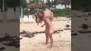 Знает как приседать