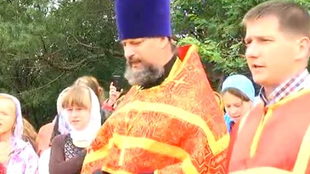 Освящение поклонного креста