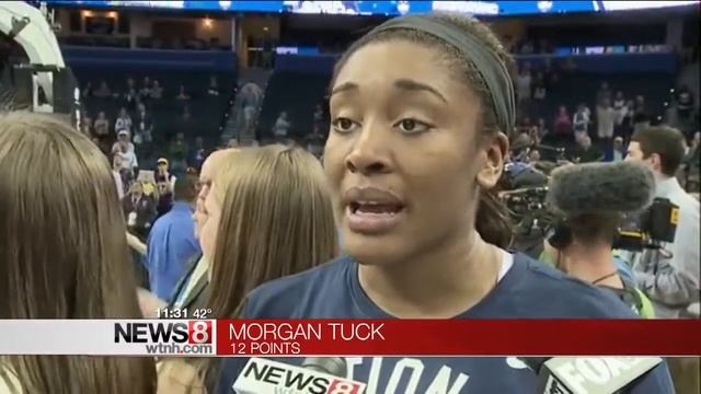 UConn players react to title смотреть онлайн